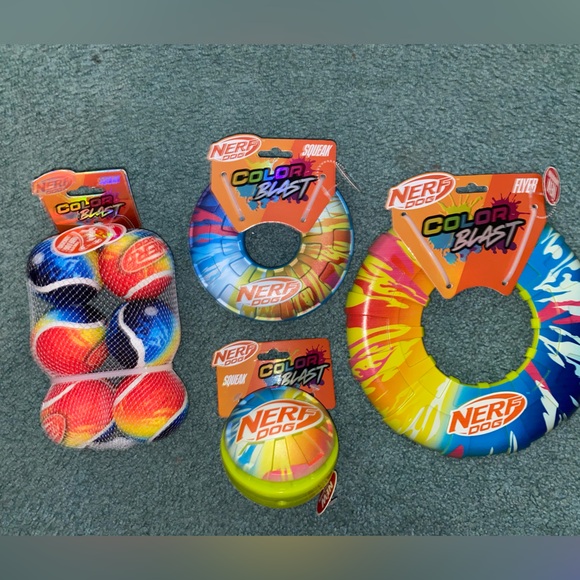 Nerf Dog Toy Color Blast Bundle! - Picture 1 of 5
